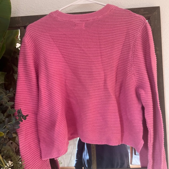 💕Bubblegum pink cropped sweater💕 - Picture 4 of 5